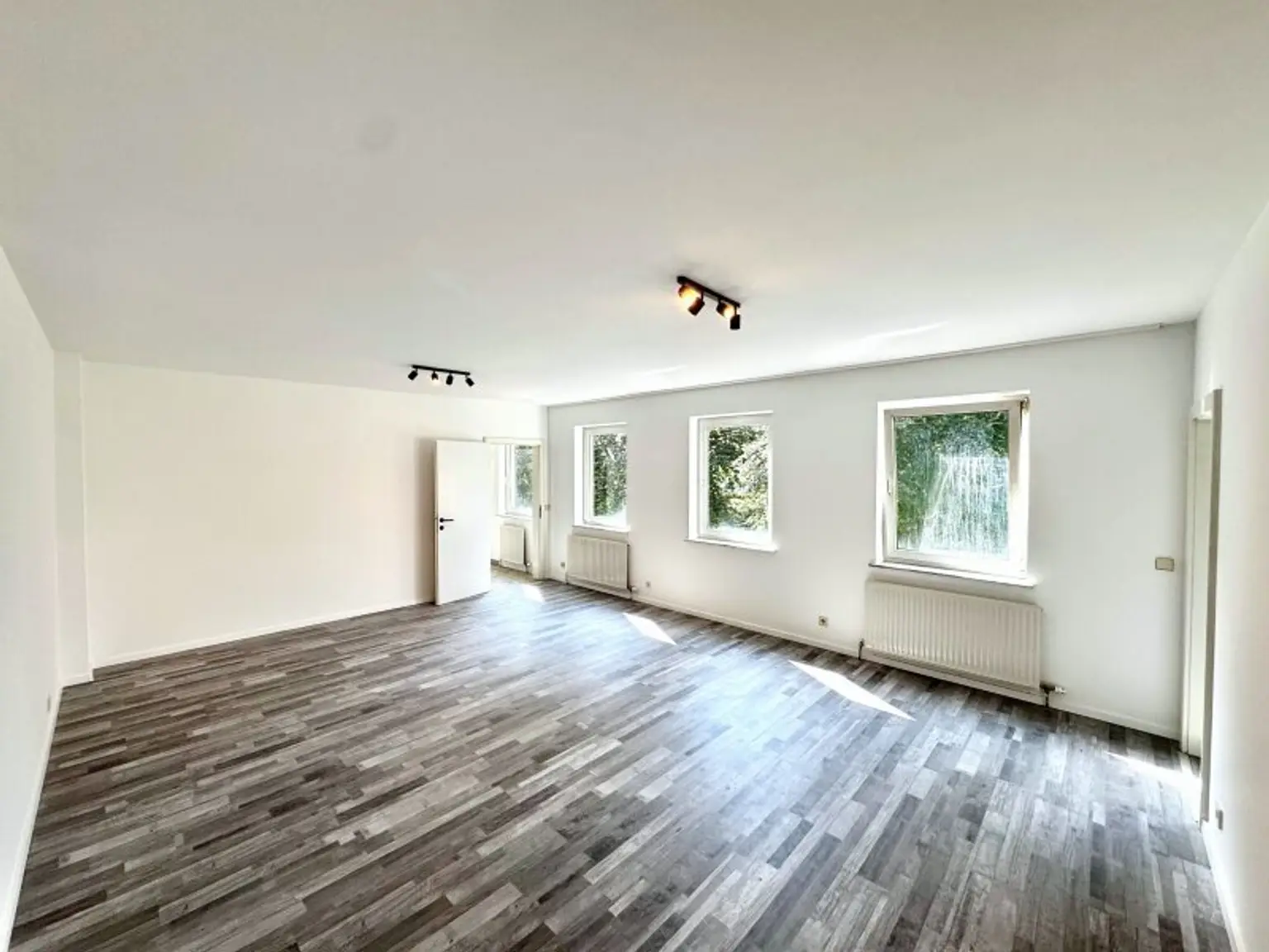 Reihenhaus-Juwel in zentraler und ruhiger Lage von Ternitz – ideal als Zuhause oder Kapitalanlage!