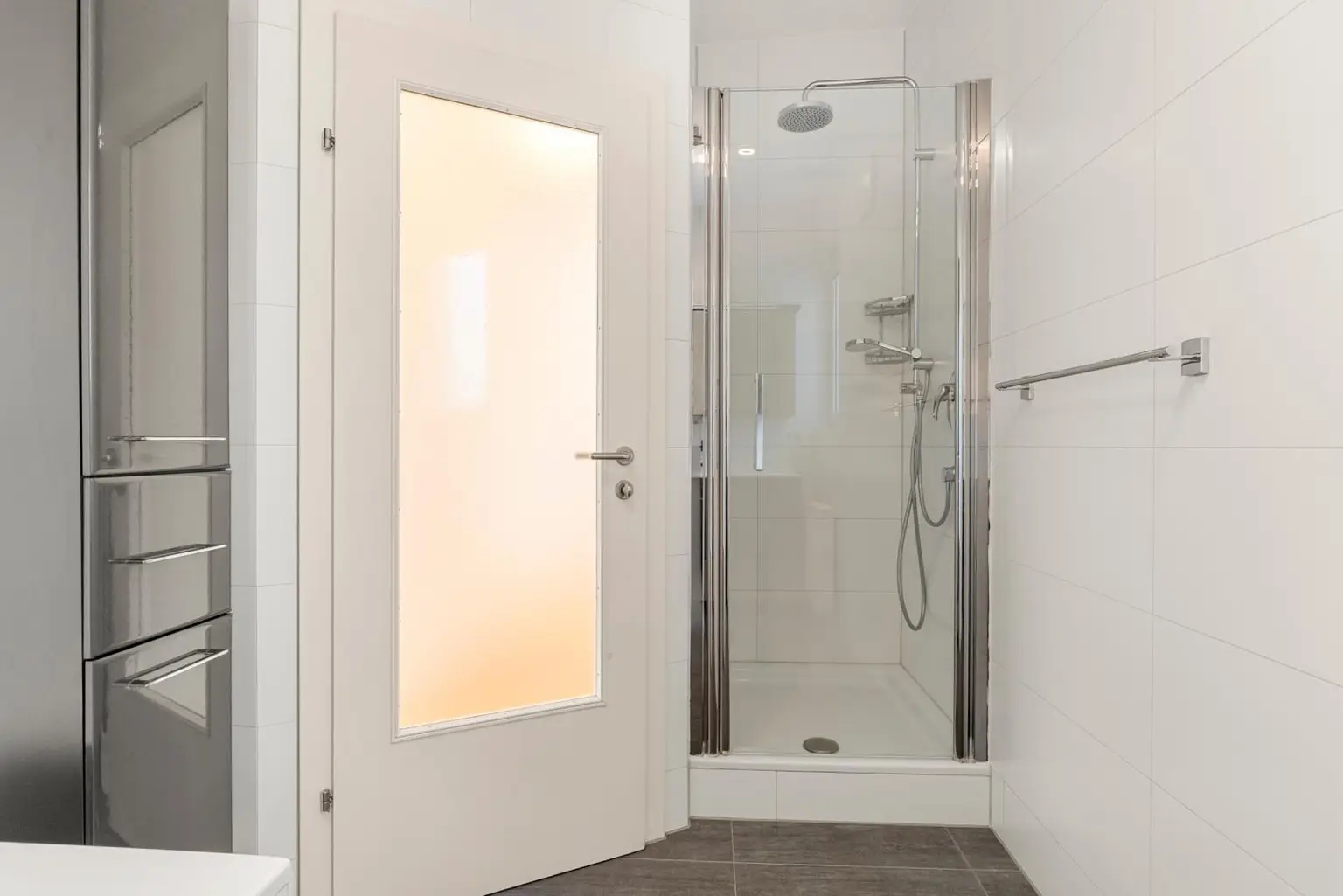 Stilvolle 4-Zimmer-Wohnung im Penthouse-Flair mit Dachterrasse