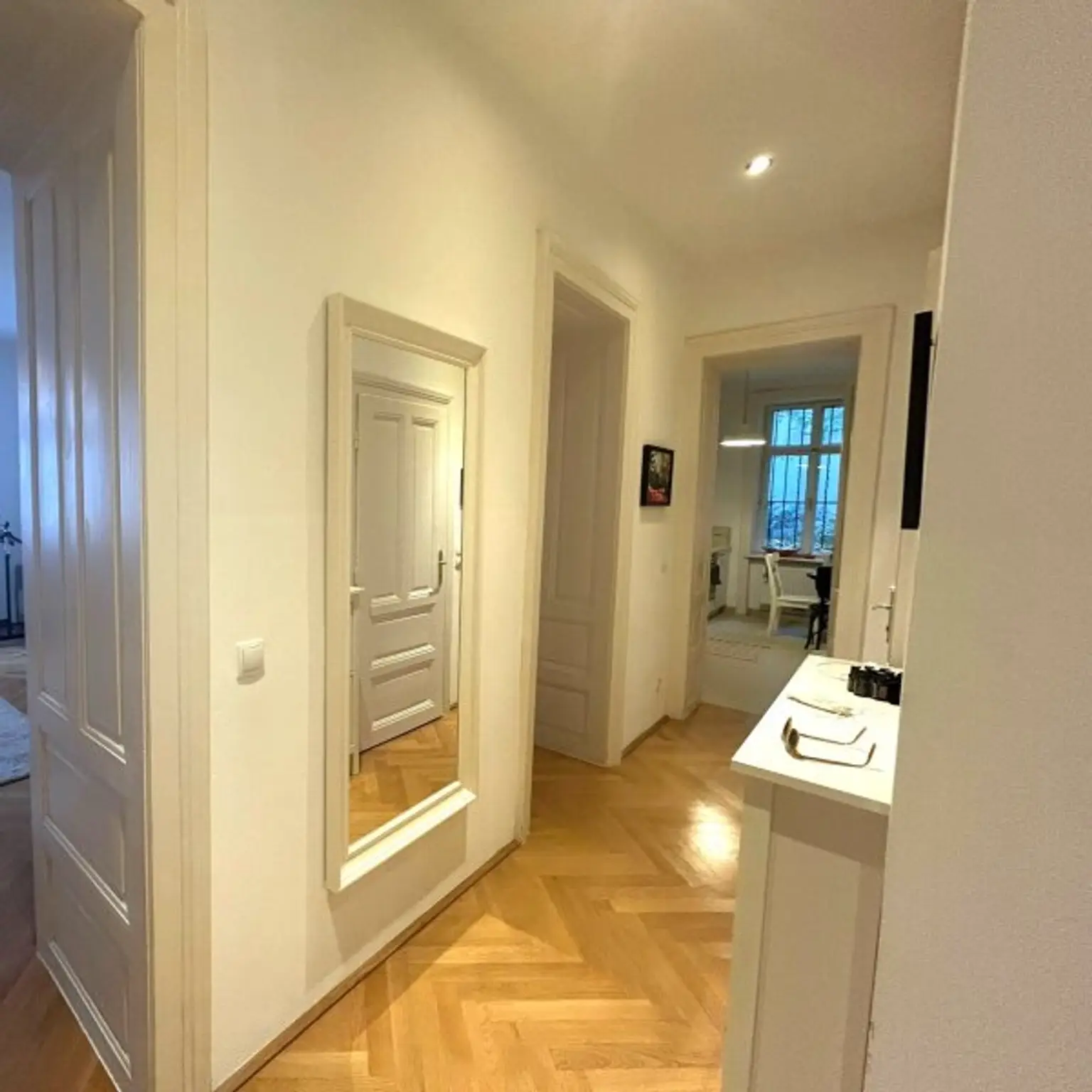 Gepflegte und ruhige Hochparterre Wohnung Nähe Alois Drasche Park