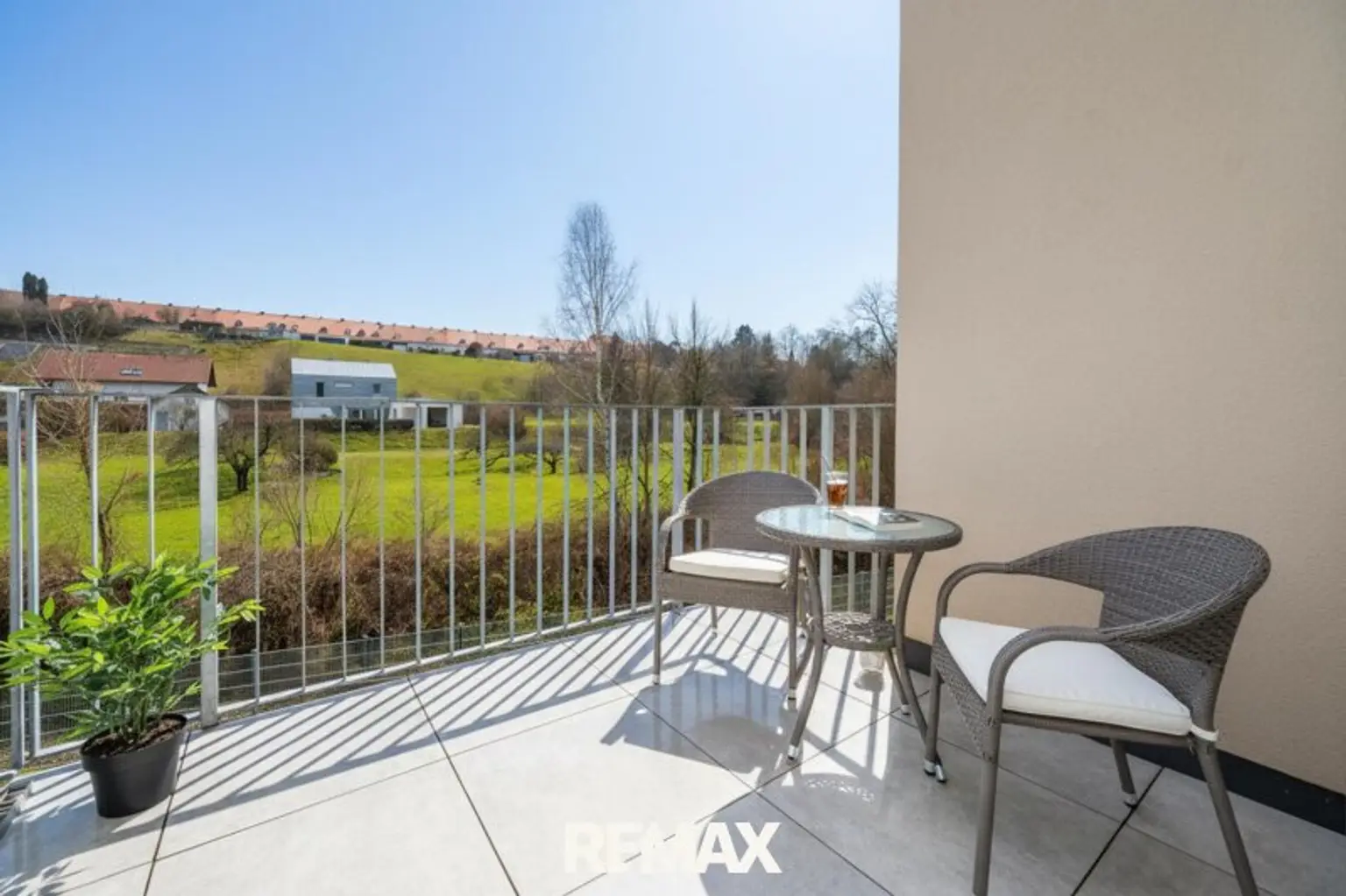 Balkon (OG)