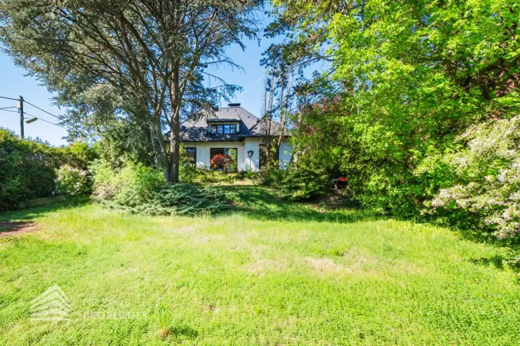 Traumhaftes Einfamilienhaus mit Gartenparadies