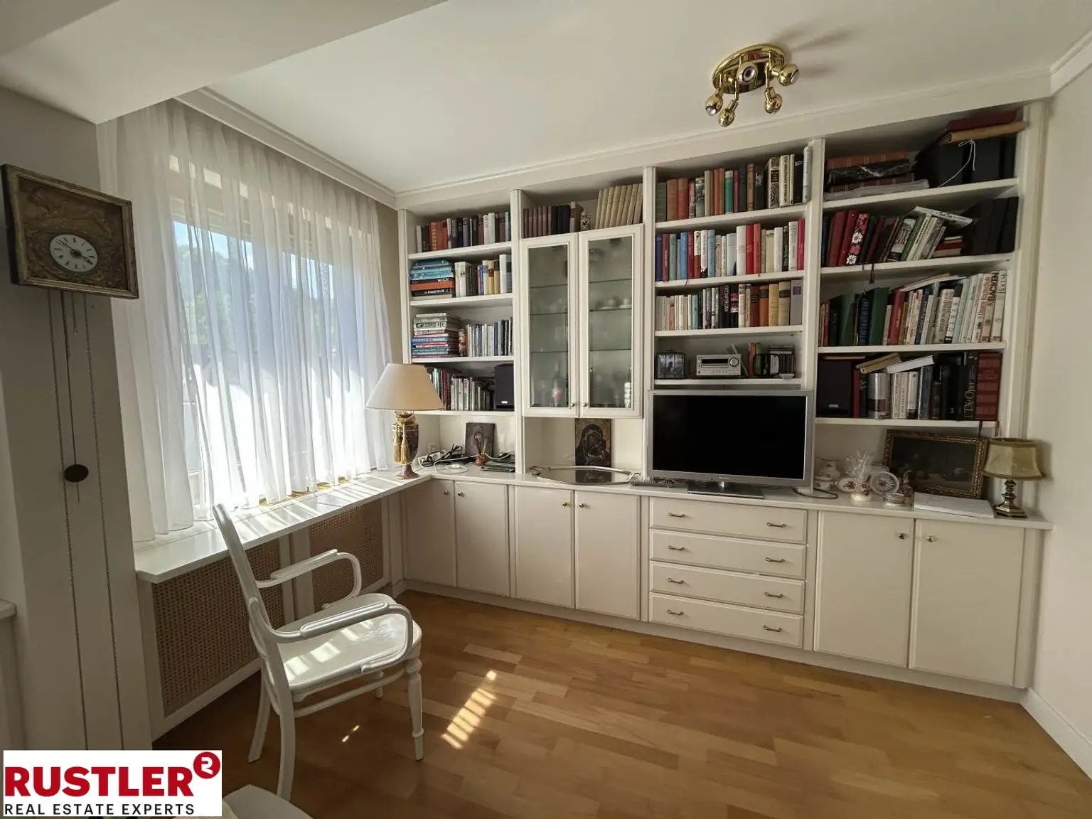 Großzügige 2 Zimmerwohnung mit Loggia