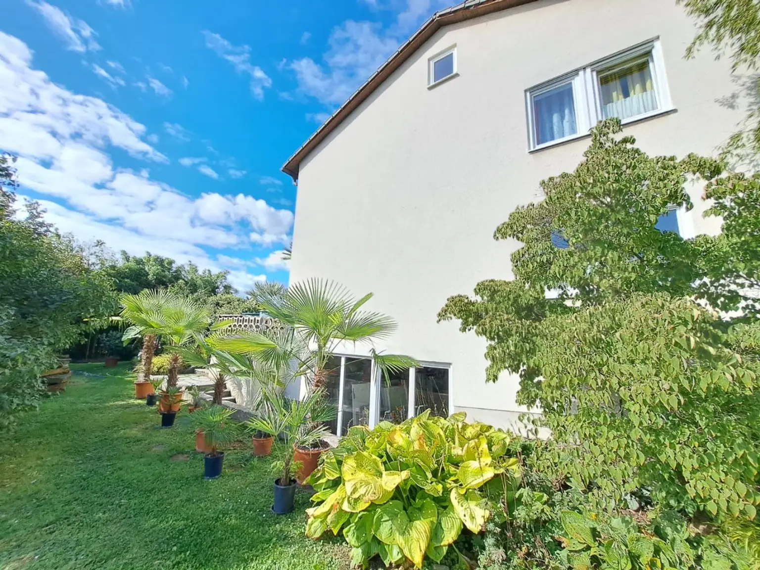 Sanierungsbedürftiges Einfamilienhaus in ruhiger Lage