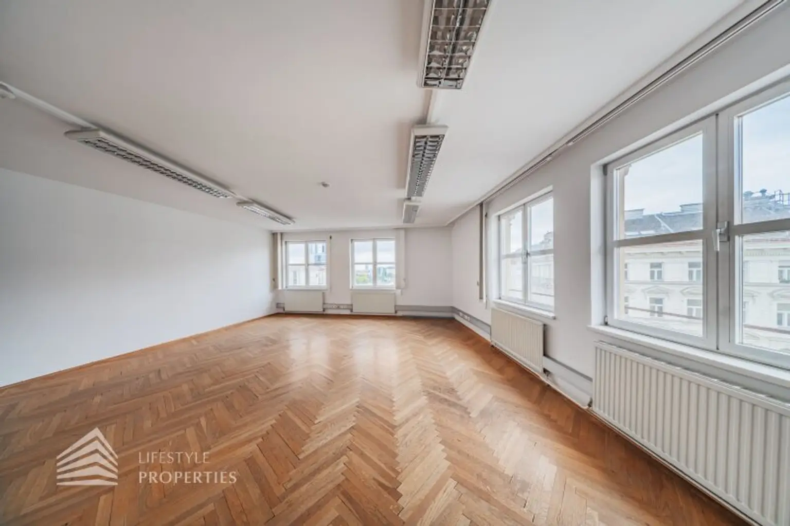 Erstbezug! Geräumiges 5-Zimmer Büro in Toplage