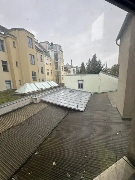 Zinshaus in gefragter Lage des 18. Bezirks - hoher Leerstand & ausbaufähiger Rohdachboden