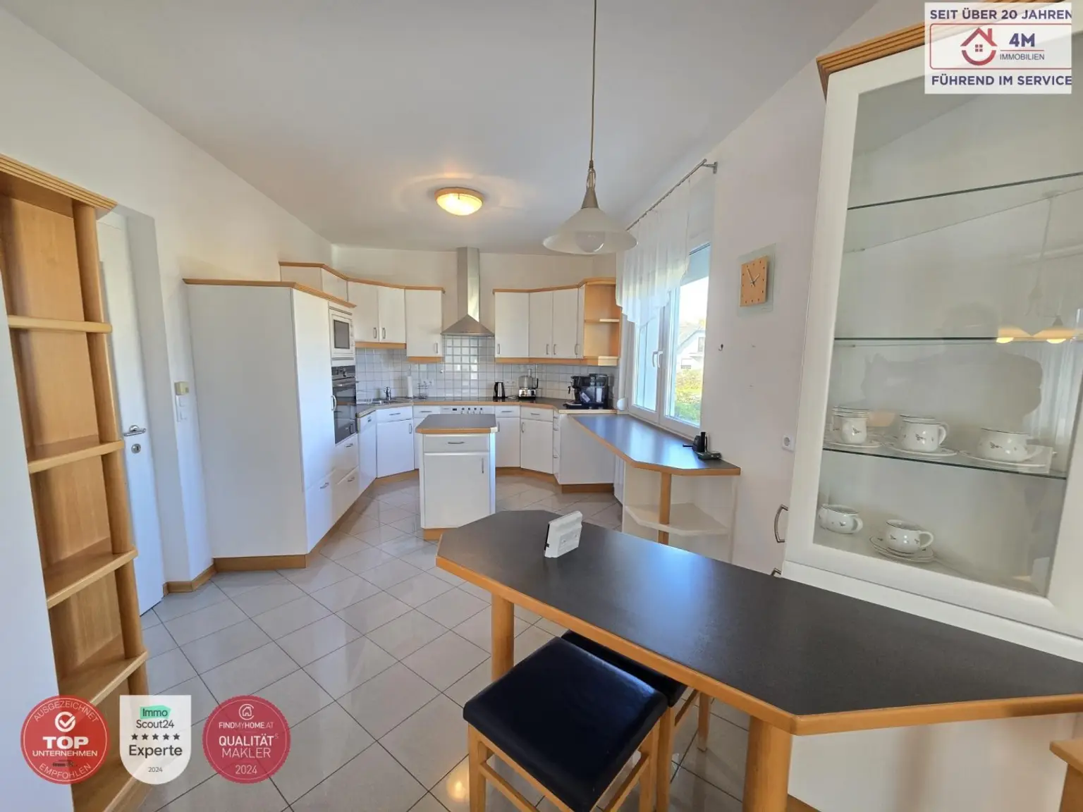 Stilvolles Einfamilienhaus mit gepflegtem Garten in bester Lage von Kobersdorf