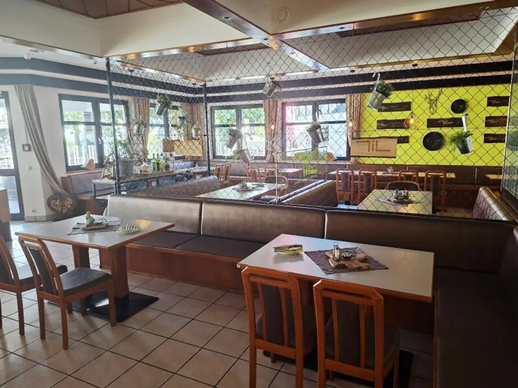 TOP Location mit umsatzstarkem Gastro-Konzept sucht Nachfolger!