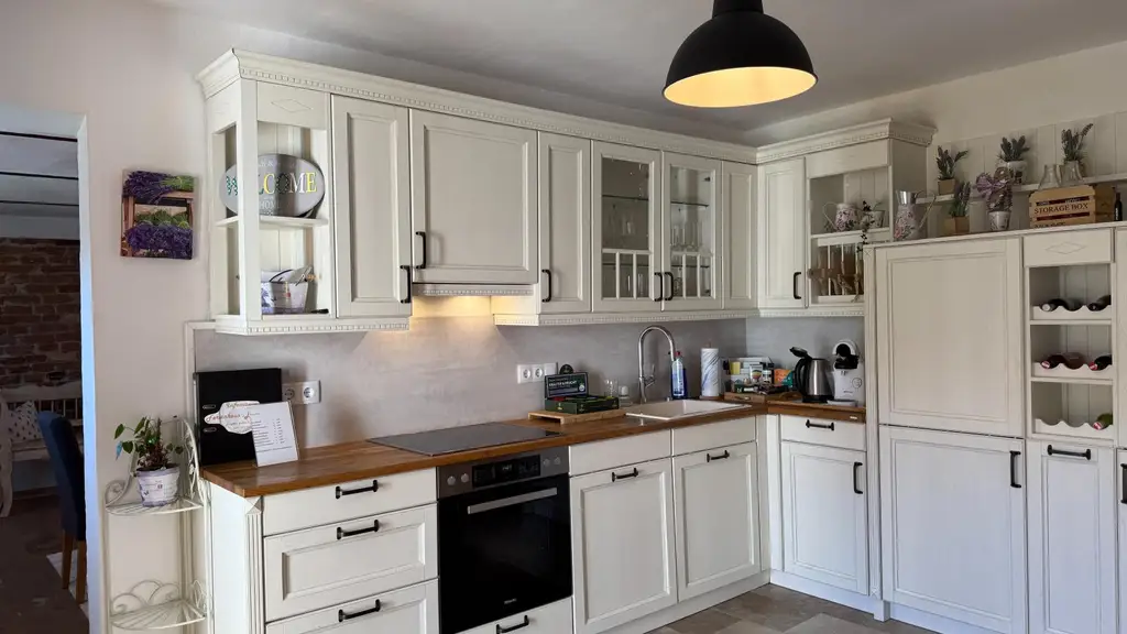Einfamilien-/Ferienhaus verbindet historischen Charme mit modernem Wohnkomfort mit Burgblick - auch Hauptwohnsitz möglich!