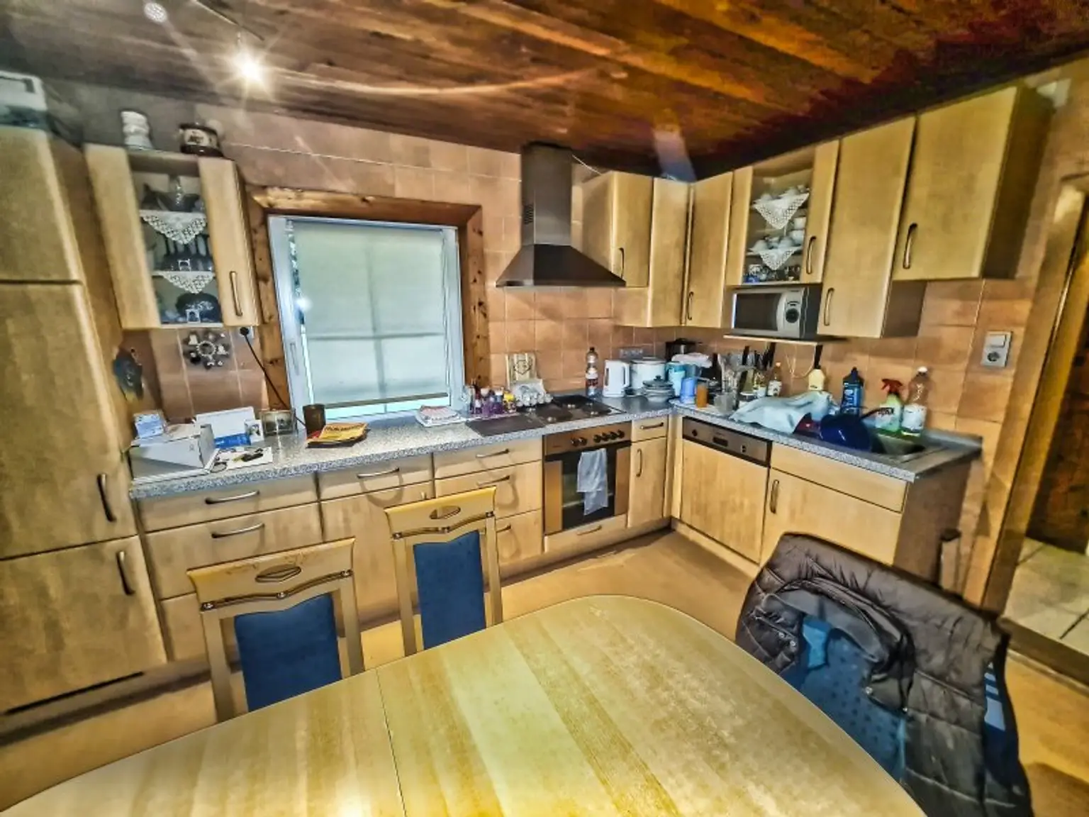 Teilsaniertes Wohnhaus am Waldesrand am Fuße der Nockberge