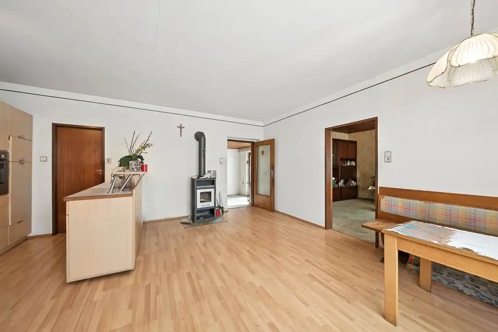 CHARMANTES LANDHAUS MIT STADL IN GOGGENDORF!