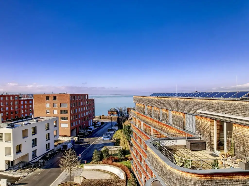 Seeblick-Investment: Exklusive Wohnung in erstklassiger Lage - Kauf mit Wohnrecht