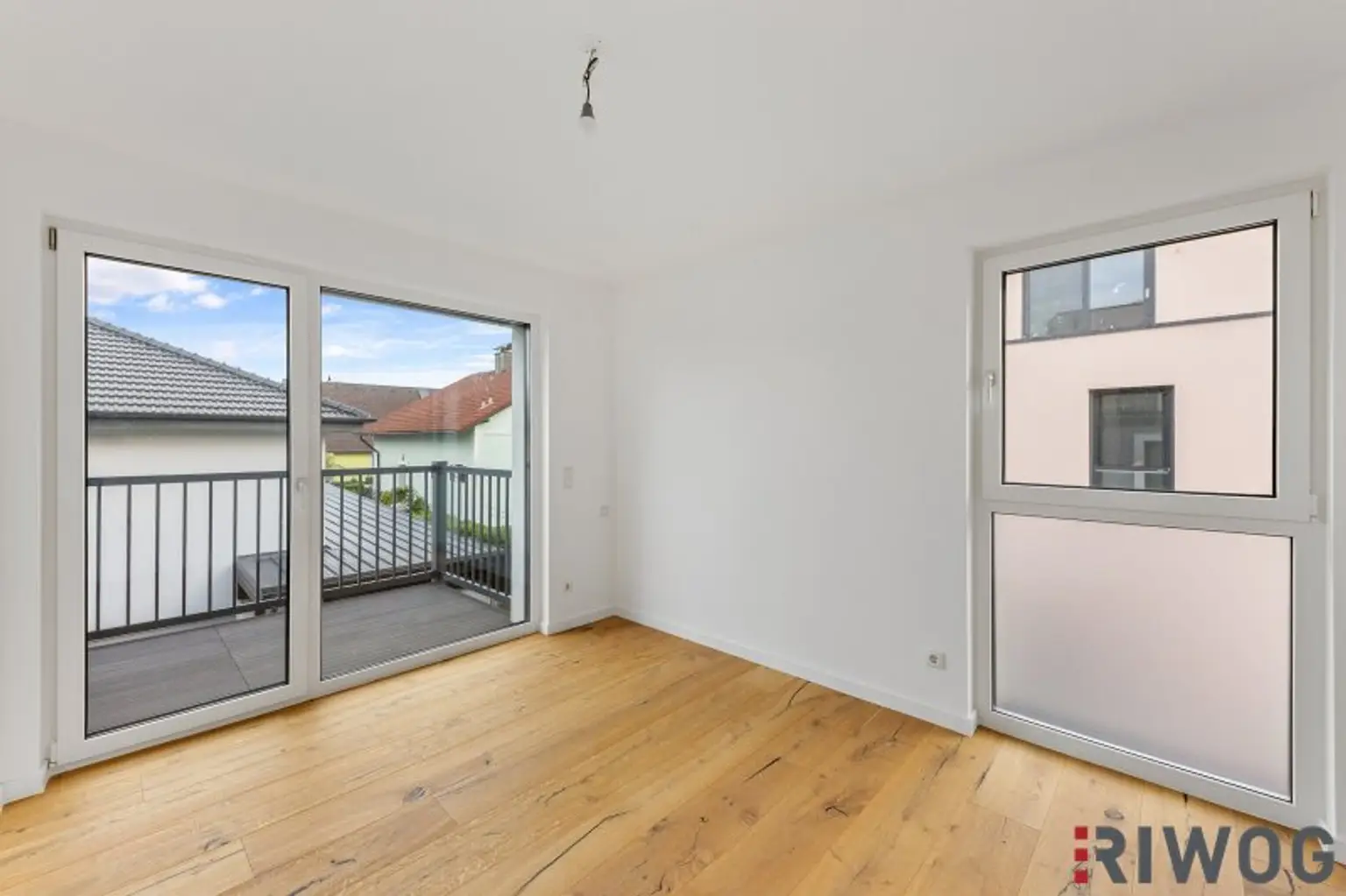 *Niedrigenergiehaus*EXKLUSIVE Ausstattung*ERSTBEZUG*inklusive 1 Stellplatz