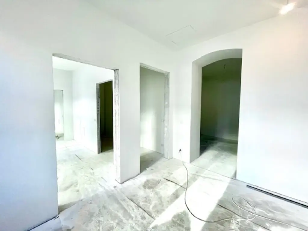 EXZELLENTE ORDINATION-PRAXIS-BÜRO-ATELIER - Nähe Wiener Stadthalle - 1150 WIEN-Bestlage!