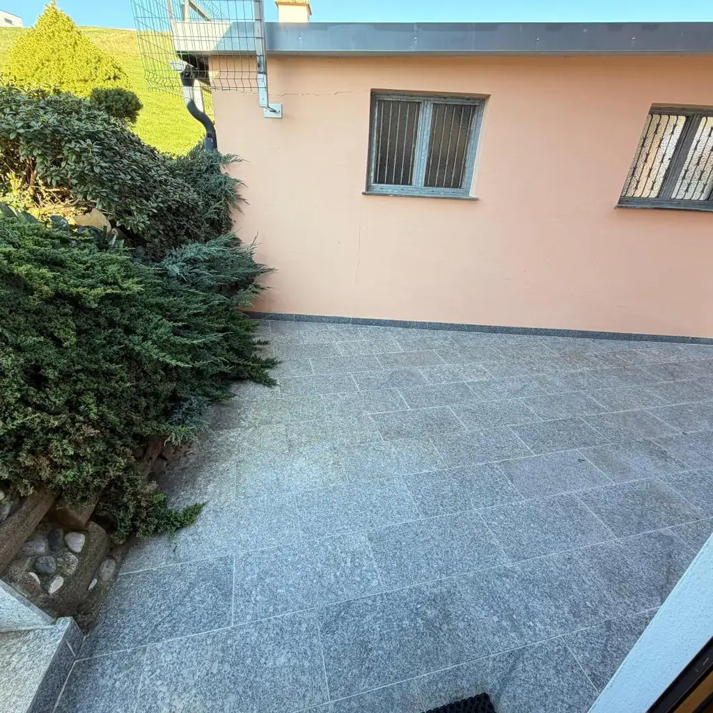 Wohnen in Aussichtslage mitten in der Natur auf  8 Ha. Grund, ehemalige Hofstelle!