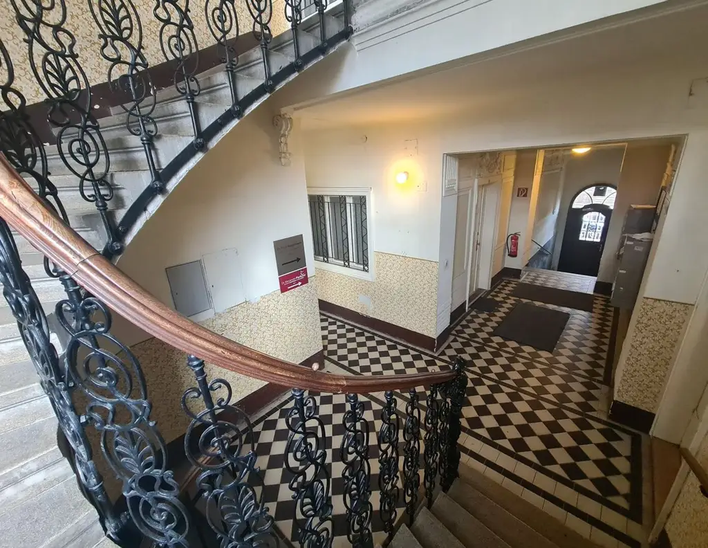 Altbau | Wohnen-Praxis-Büro | U4 Ober St. Veit