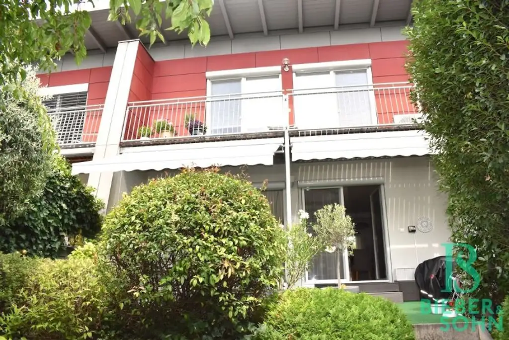 Zuhause in Laxenburg – lichtdurchflutetes Reihenhaus – Doppelcarport, Luftwärmepumpe, viele Extras