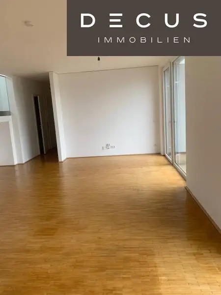 4-ZIMMER | LUXUS IM HERZEN DER STADT | TRAUMHAFTE DG-WOHNUNG | ROOFTOP-TERRASSE - AB SOFORT