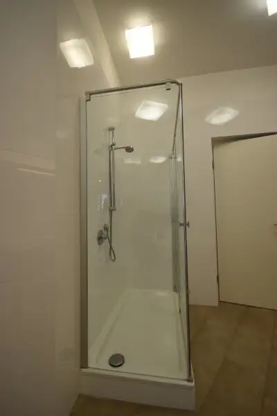 "ANDRÄVIERTEL - Stilvoll Wohnen in sanierter 3 Zimmer Altbauwohnung mit Stadtblick"