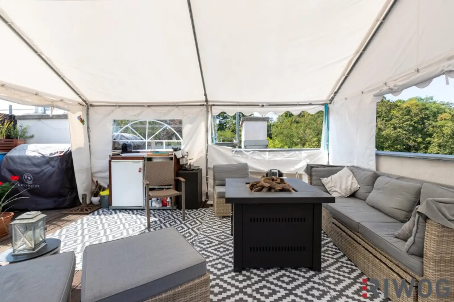 ROOFTOP LIVING - 32M² PRIVATE DACHTERRASSE MIT HOHE WARTE GRÜNBLICK - KLIMA - NÄHE U4