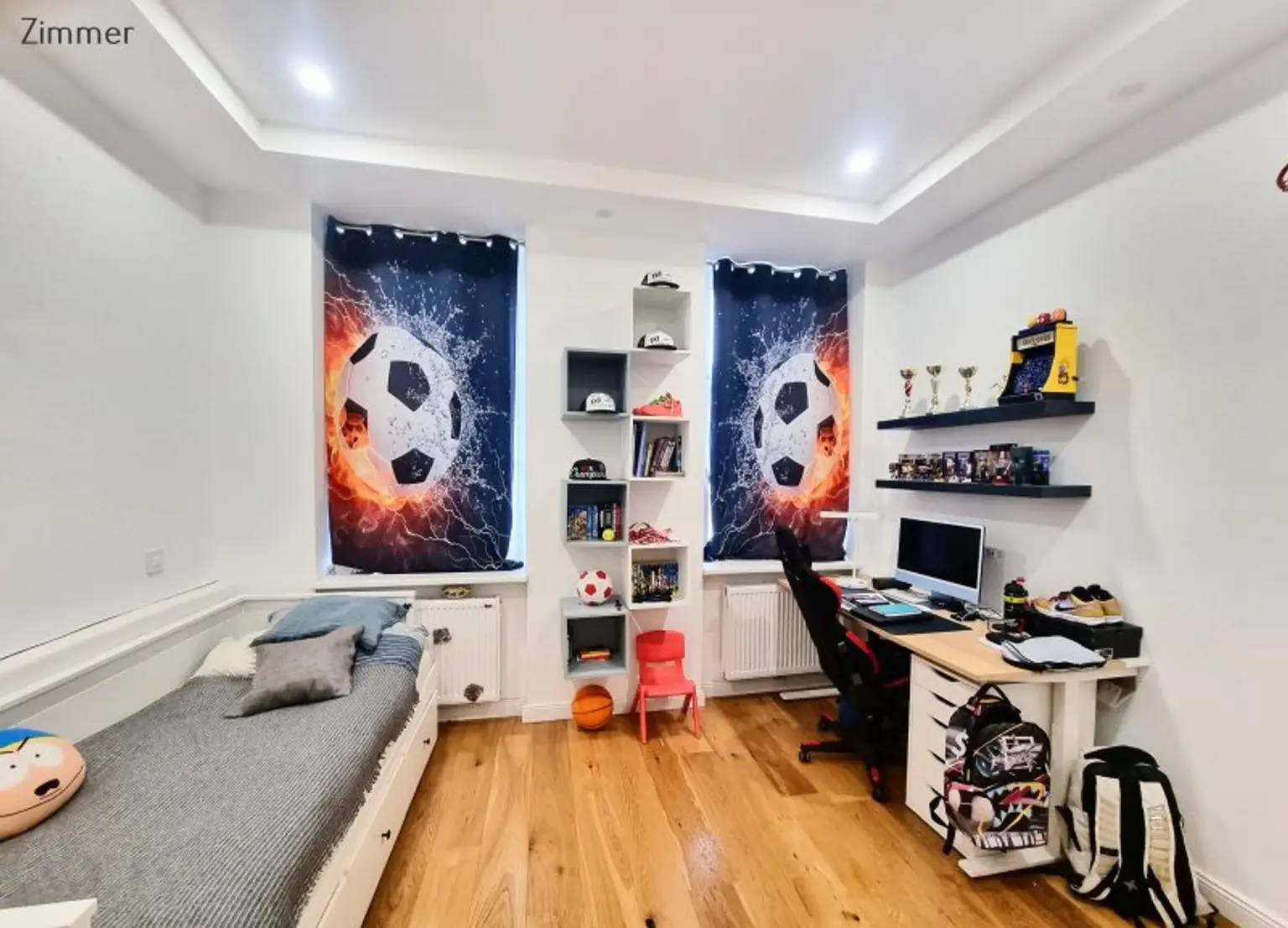 Elegante Altbau-Residenz mit vier Zimmern und separater Küche – Wohnen mit Charakter und zeitlosem Wiener Flair