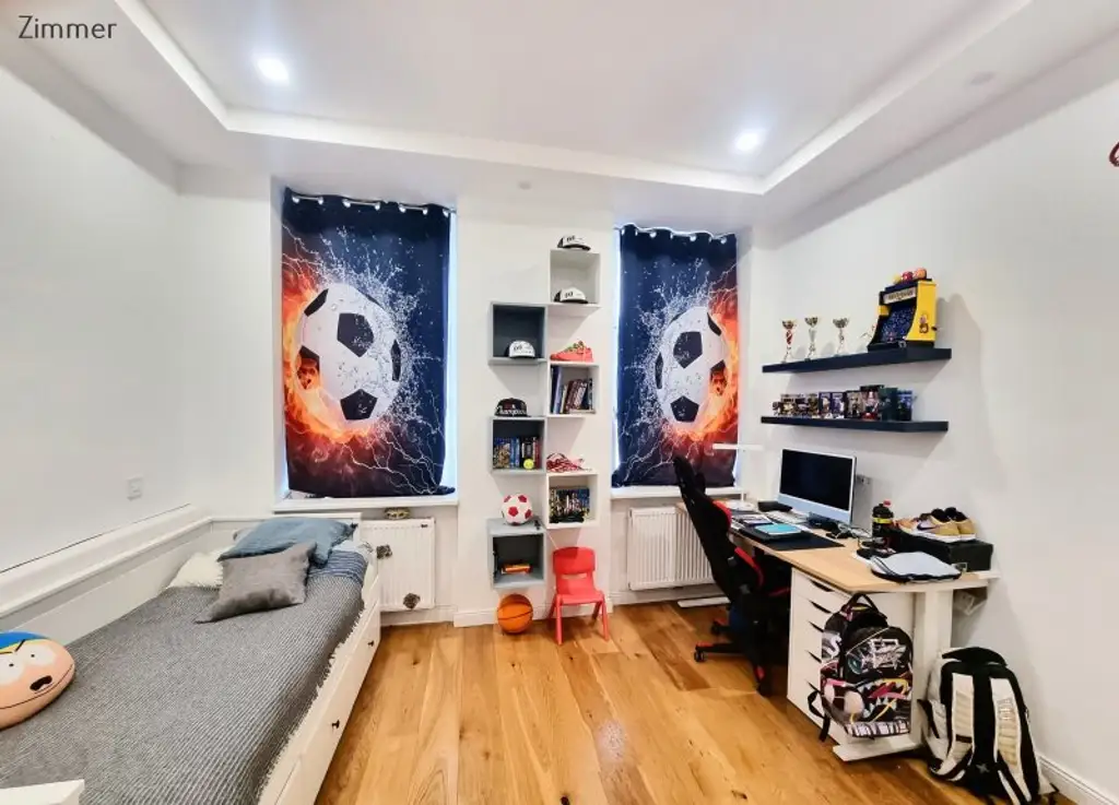 Elegante Altbau-Residenz mit vier Zimmern und separater Küche – Wohnen mit Charakter und zeitlosem Wiener Flair