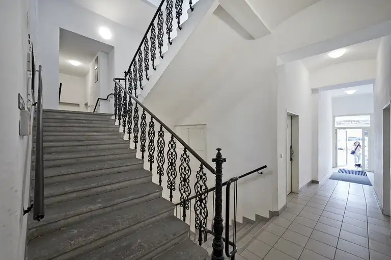 Stiegenhaus innen V