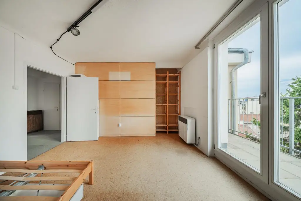 Gut aufgeteilte 2 Zimmerwohnung mit hofseitigem Balkon