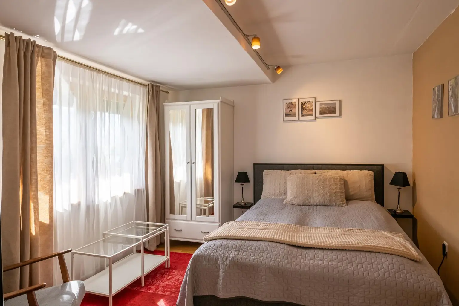 NEU! Wohnen & Wohlfühlen mit Einliegerwohnung und Vermietungspotential