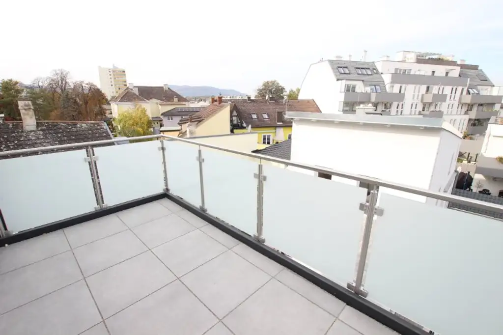 KÜHLUNG, EWE-KÜCHE, WALK-IN-DUSCHE, SCHÖNE TERRASSE, BAUJAHR 2021, GRÜNRUHELAGE KORNEUBURG ZENTRUM!!