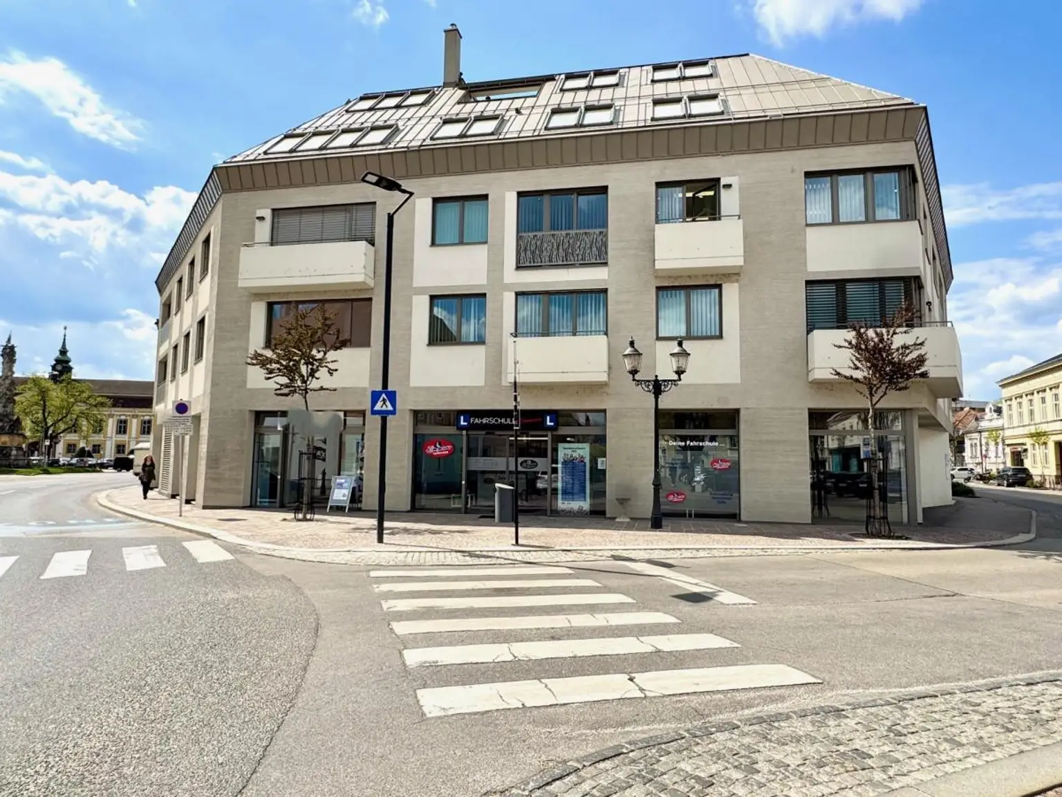 Y | ++ NEU ++ Exklusives WOHNEN/ARBEITEN mit zwei sonnigen TERRASSEN | Prima Service Immobilien