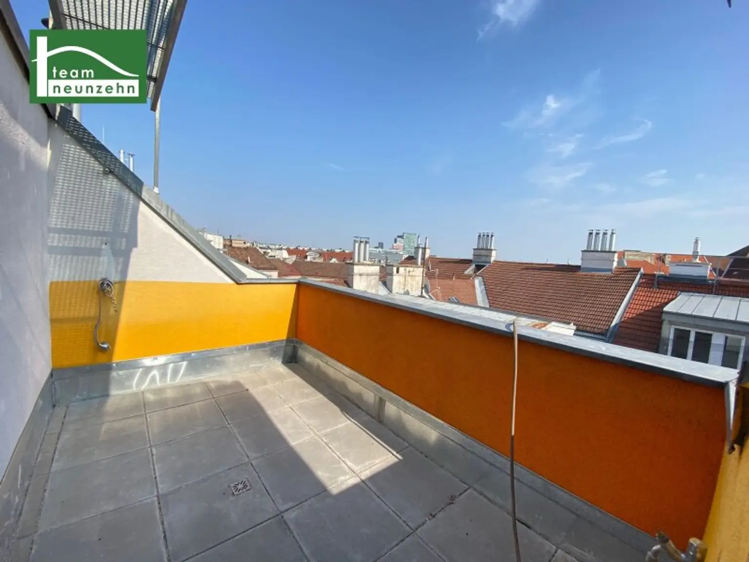 Panoramablick-Wohnung mit Dachterrasse nahe U6 Meidling zwischen Schönbrunn und Wienerberg - Frisch renoviert!