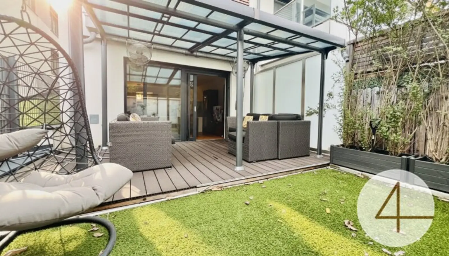 8Min zur U2 - 4-Zimmer Gartenwohnung - privater Eingang - sonnige Terrasse - Tiefgarage - ideale Infrastruktur