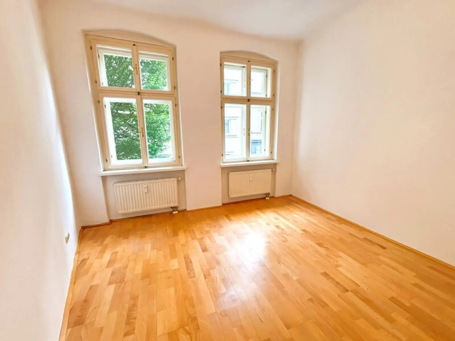 Klein UND Fein - Gemütliche 3-Zimmer-Wohnung mit neuer Einbauküche ab Mitte November!