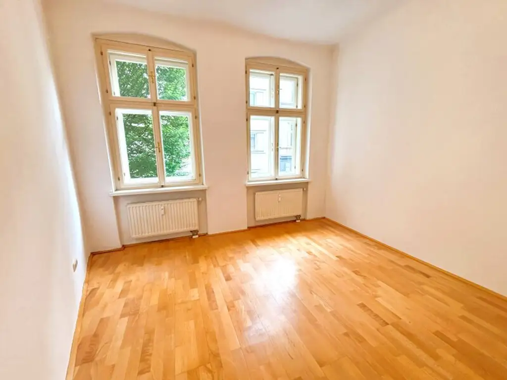 Klein UND Fein - Gemütliche 3-Zimmer-Wohnung mit neuer Einbauküche ab Mitte November!