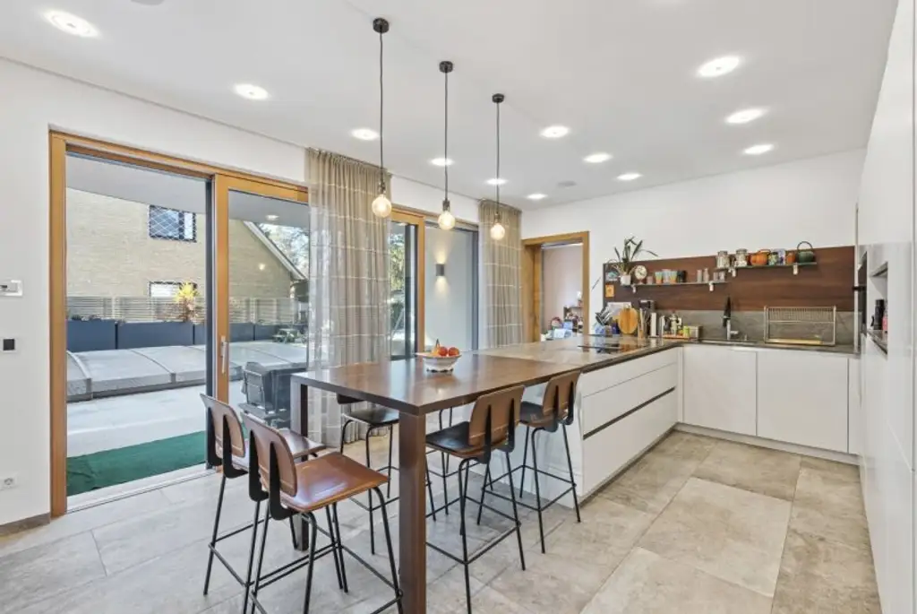 Großzügige High-End-Familienvilla der Extraklasse.