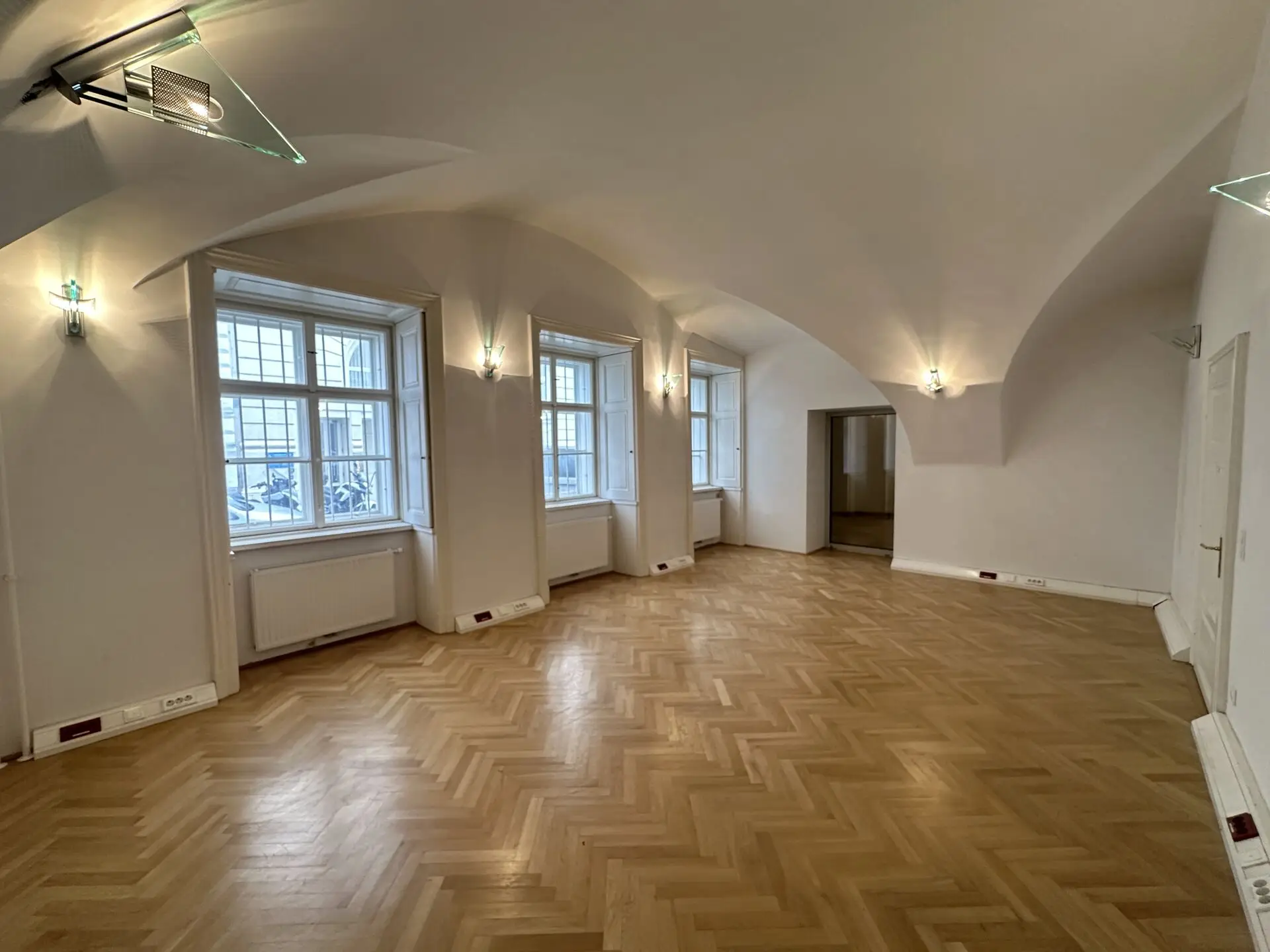 1010 Wien, Bankgasse EG 8  EG