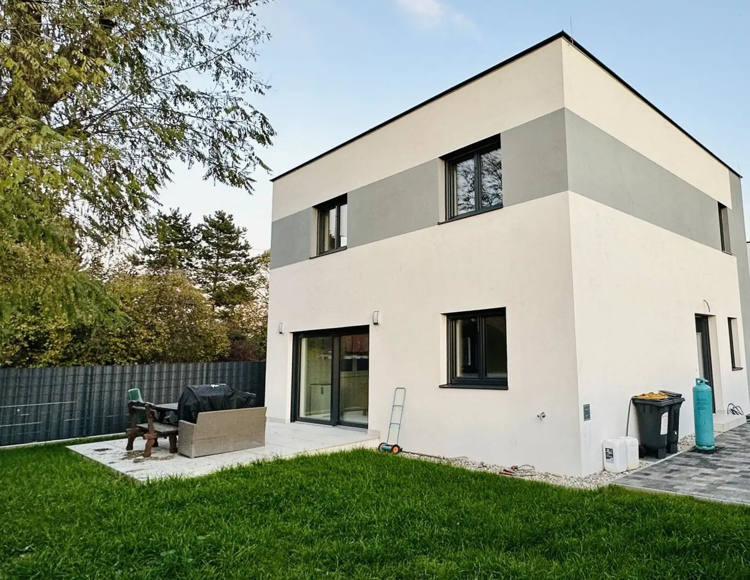 Niedrigenergie Ziegelmassiv-Einfamilienhaus nahe Wien
