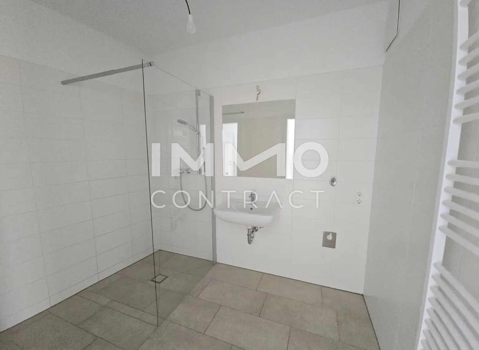 STRASSGANGER Straße 380d : Geförderte 3 Zimmer- Wohnung mit großem Balkon - Straßganger Straße 380 d - Top 14d