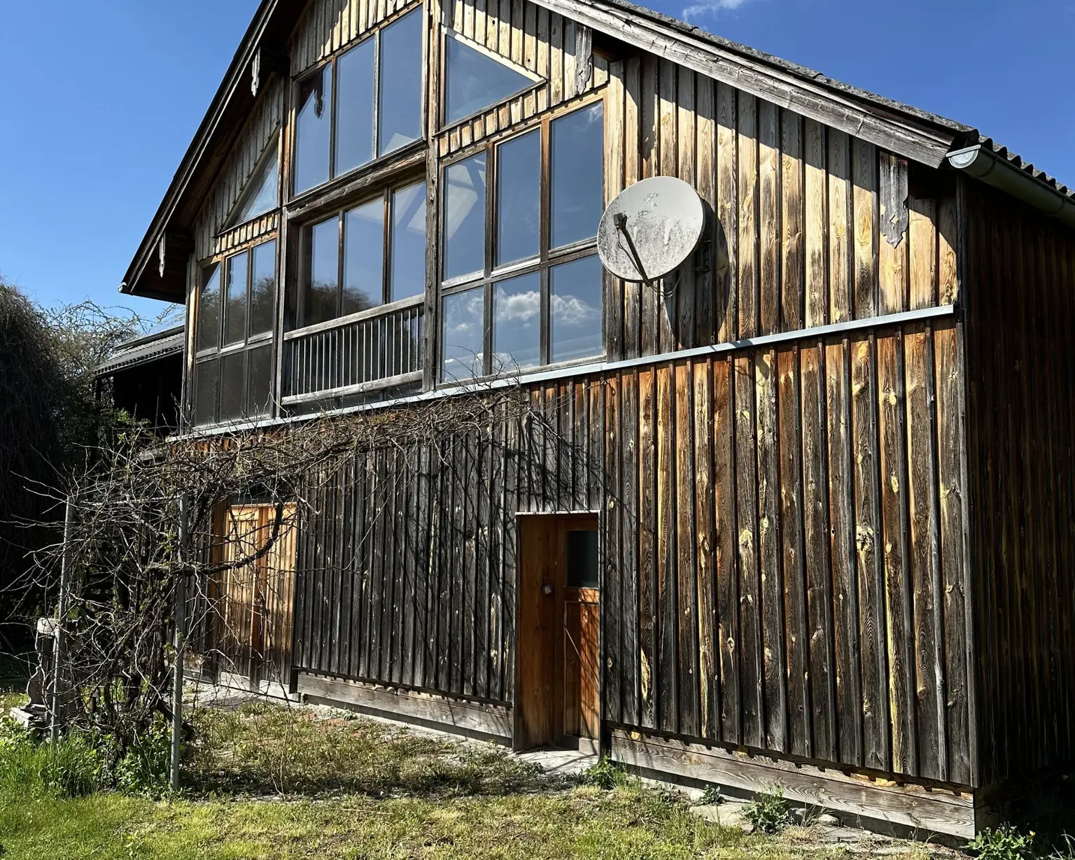 Einfamilienhaus mit großem Garten