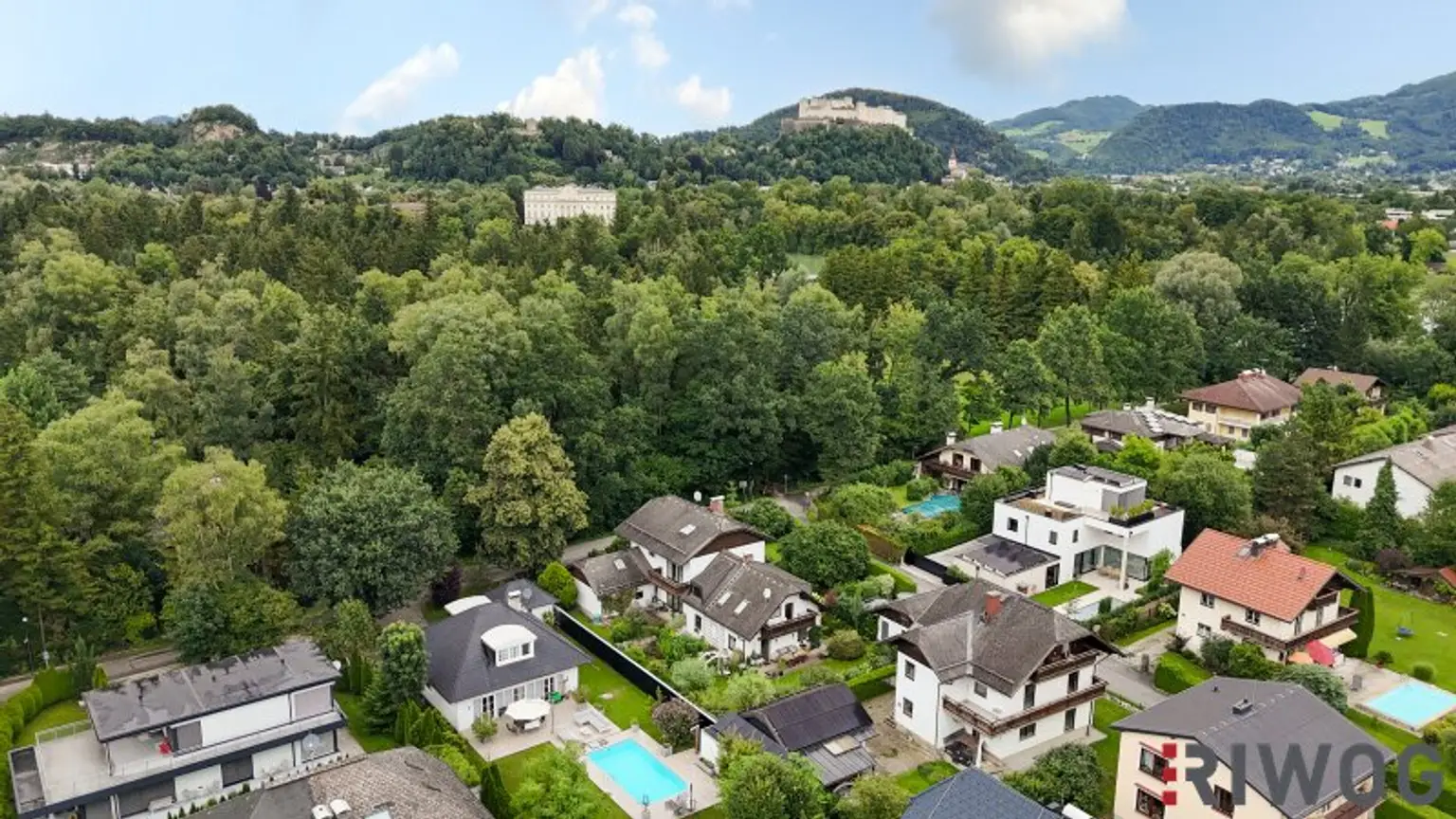 LEOPOLDSKRON – Baugrundstück mit Altbestand