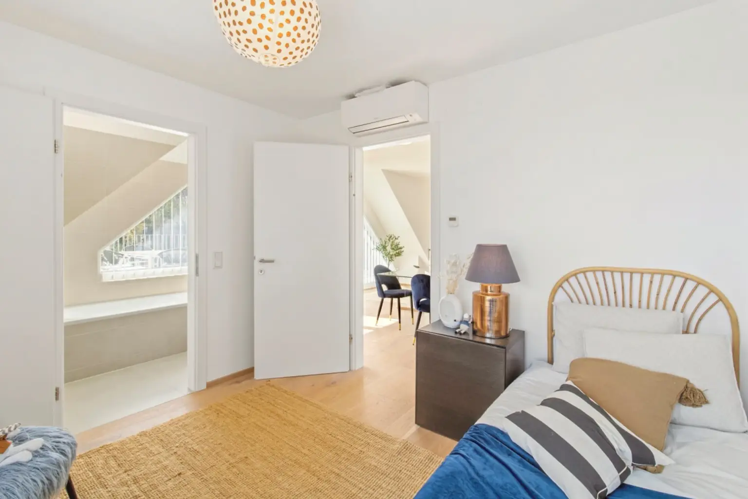 I | ++ WEITBLICK. RUHE. STIL. ++ 3-ZIMMER-MAISONETTE in BESTLAGE | Prima Service Immobilien
