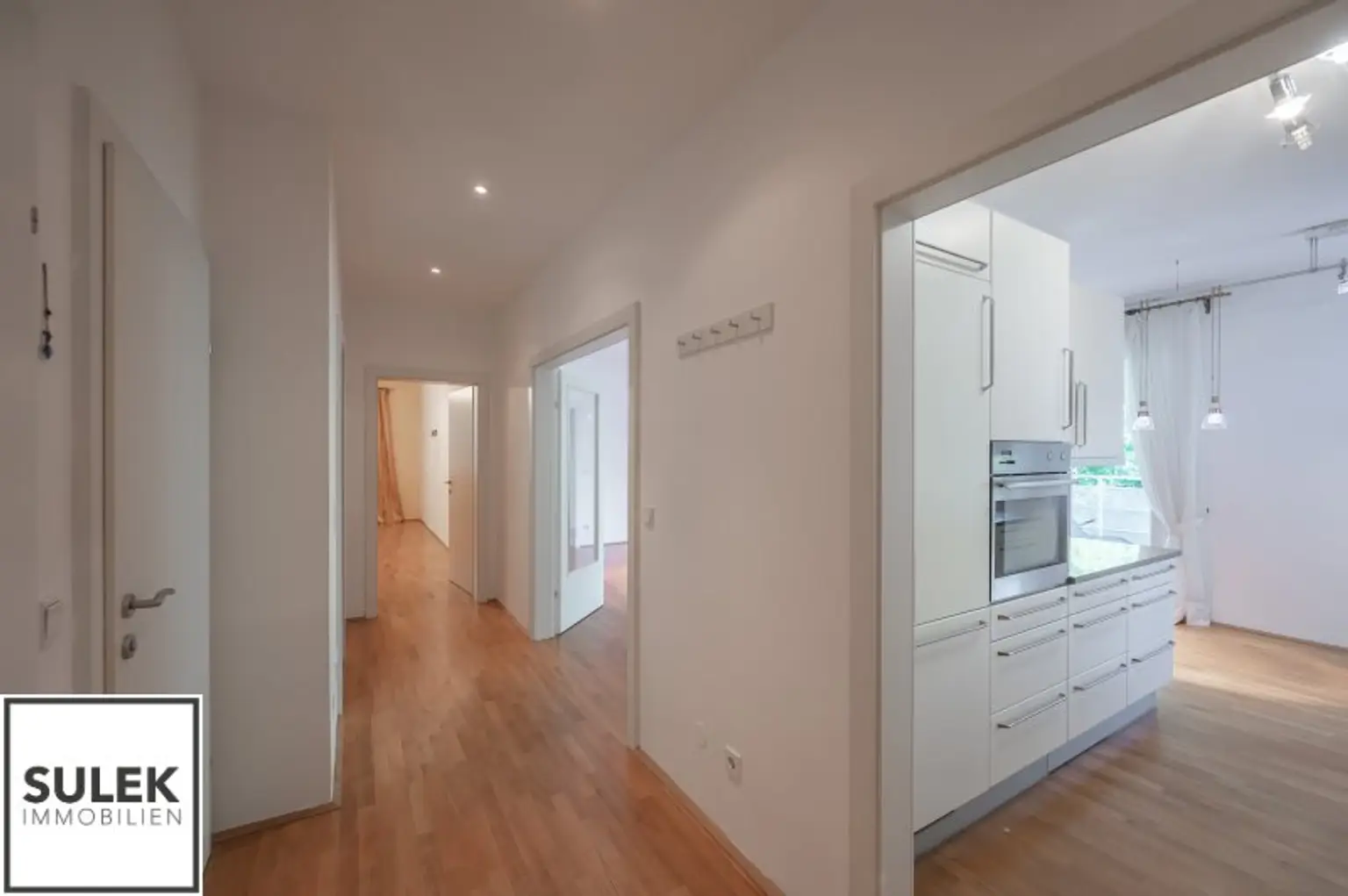3-Zimmer Wohnung mit Balkon, Grünblick & optionalem KFZ-Stellplatz