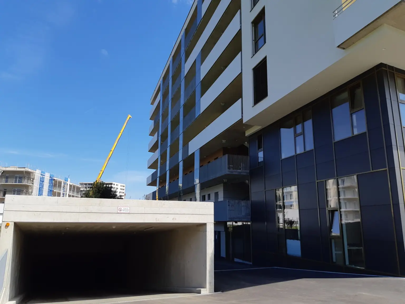 EXKLUSIVE  4-ZIMMERWOHNUNG MIT GROSSER SÜDWEST TERRASSE IM NEUEN REININGHAUSAREAL