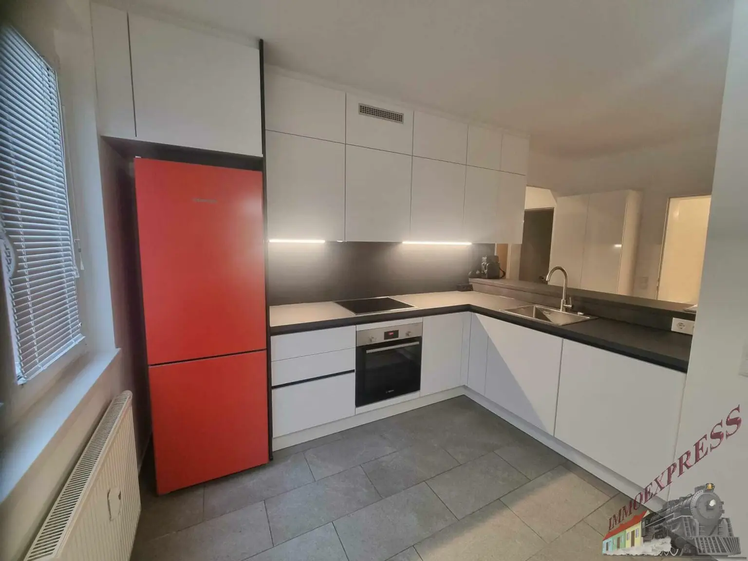 Neu sanierte Niedrigenergiewohnung mit Loggia nähe Traisenpark