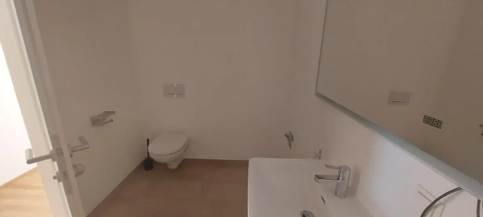 3-Zimmer-Wohnung mit 2 Balkonen und Tiefgaragenstellplatz (Top 8)