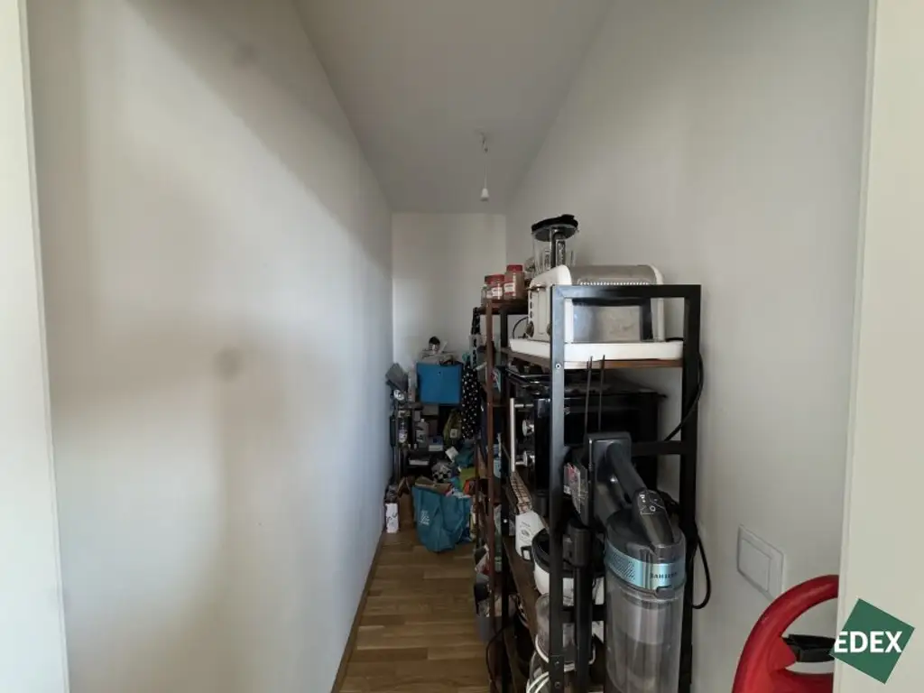Gemütliche 3-Zimmer-Wohnung mit großzügiger Terrasse nahe U1 Rennbahnweg
