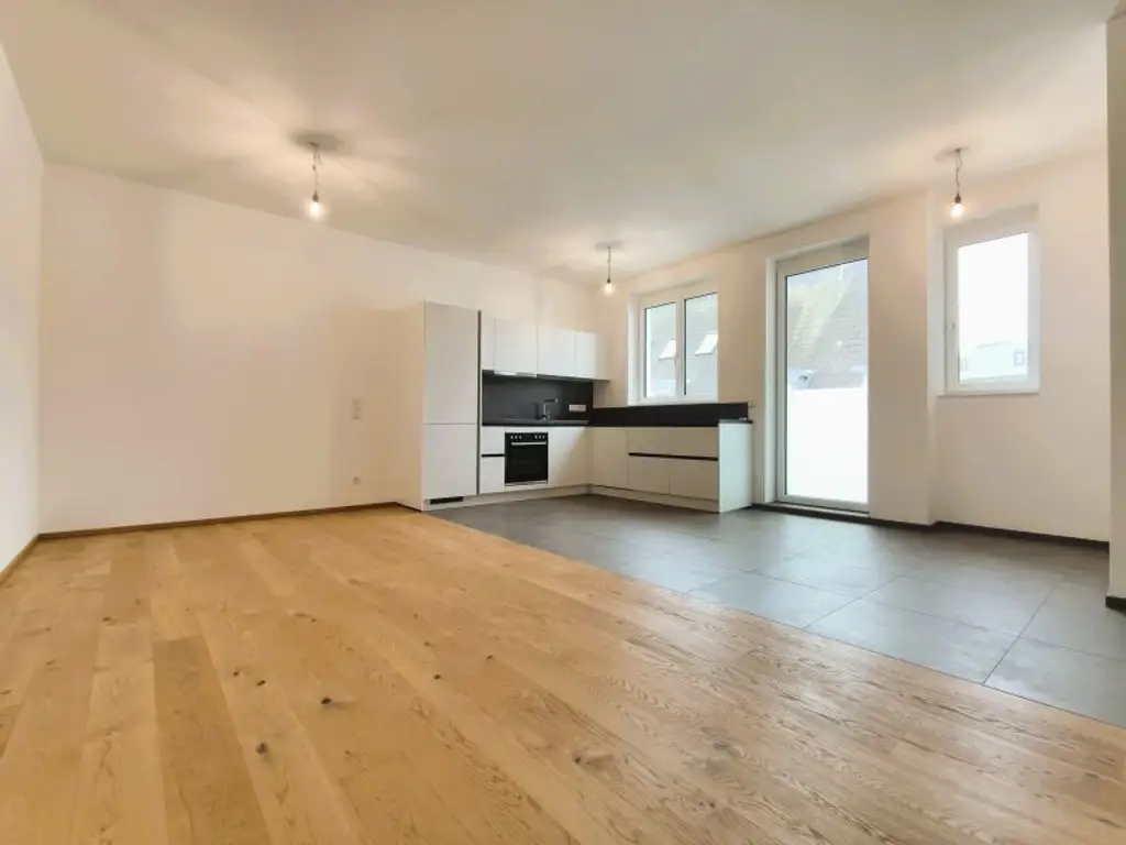 Stilvolle Wohnung im saniertem Altbau in Toplage – Pilgramgasse, 1050 Wien - U4 Fußläufig -  Balkonzubau möglich