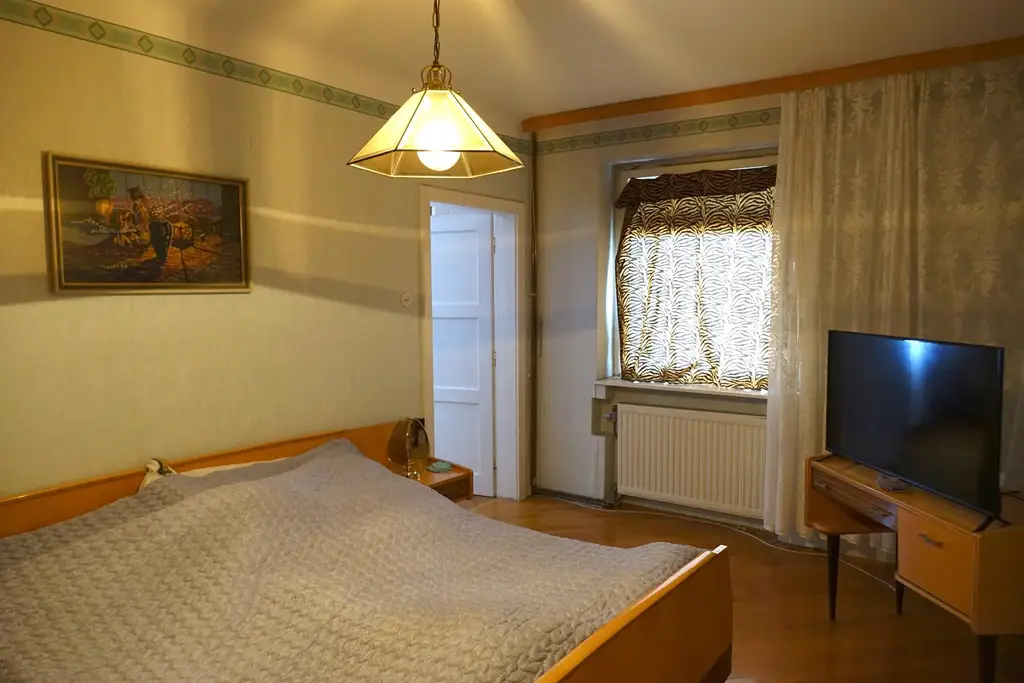 Große Familie? Viel Platz und uneinsehbarer Innenhof!