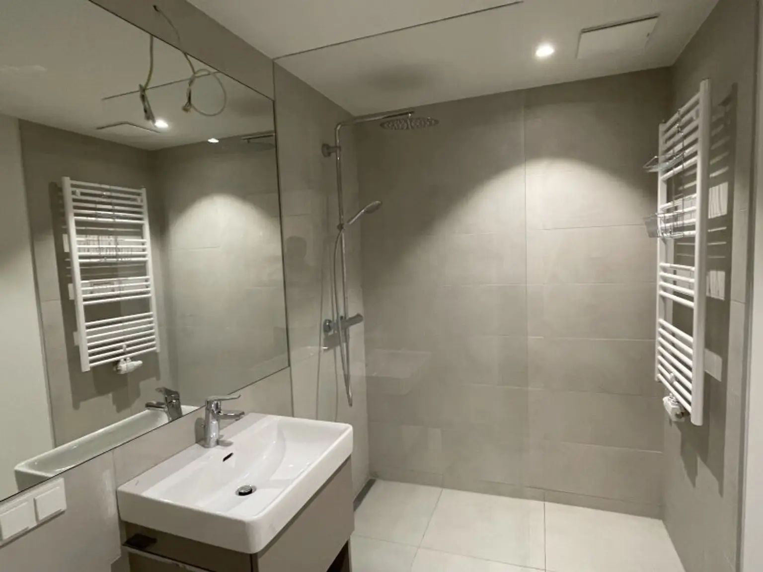 UNBEFRISTETE 2 Zimmer mit Loggia und vielen Extras im Haus nahe Belvedere!