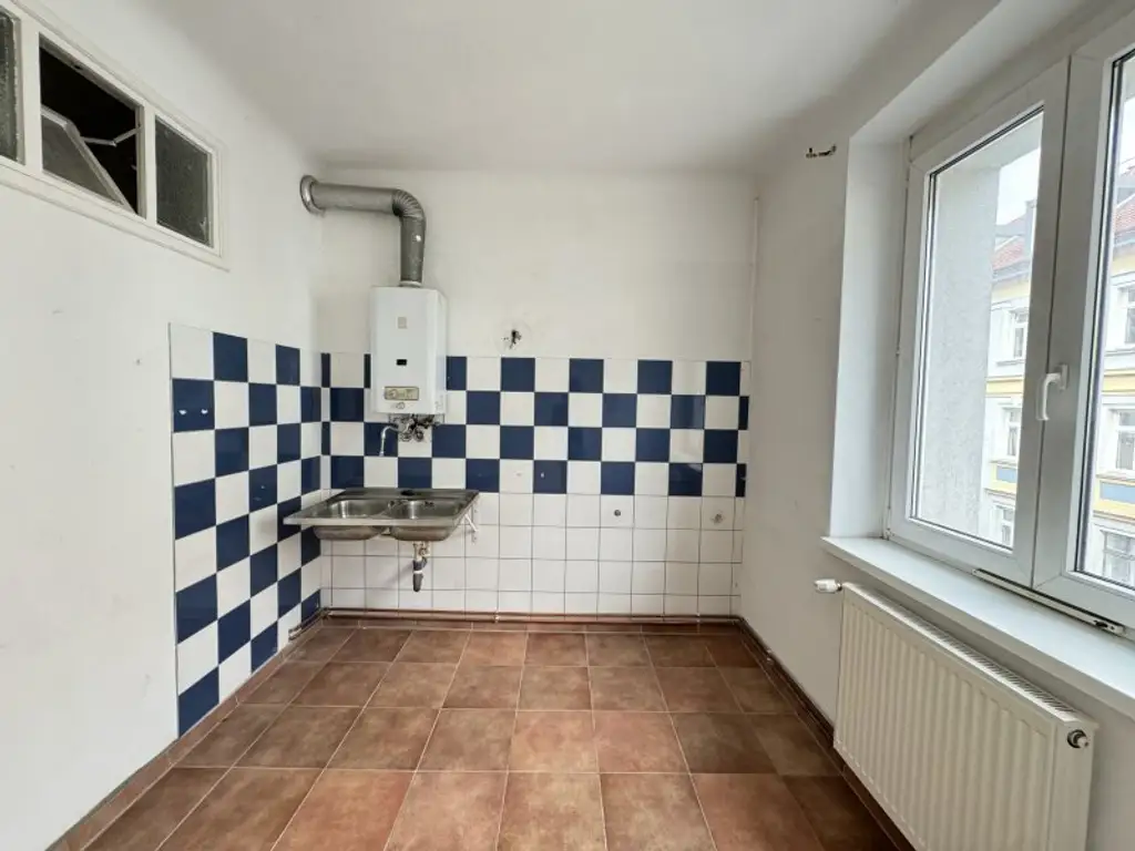 *Sanierungsbedürftiger Familienhit in absoluter Ruhelage bei Hernals* Ab sofort verfügbar!*